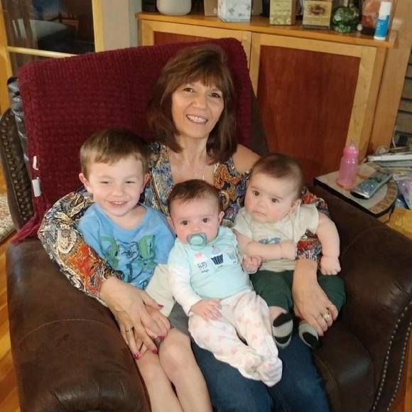 Meet your Posher, Sandy - Picture 1 of 1